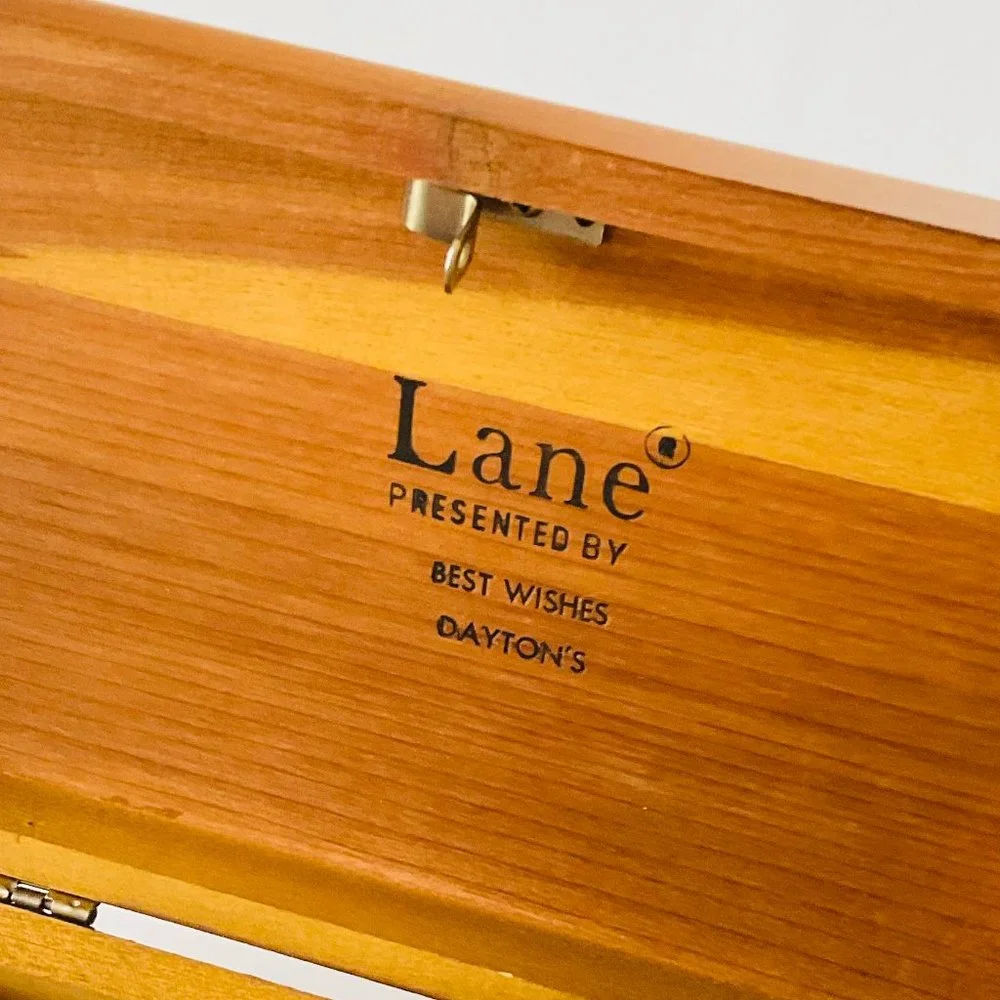 VINTAGE LANE Jewelry Box Signed by Dayton's EUC - Picture 2 of 7